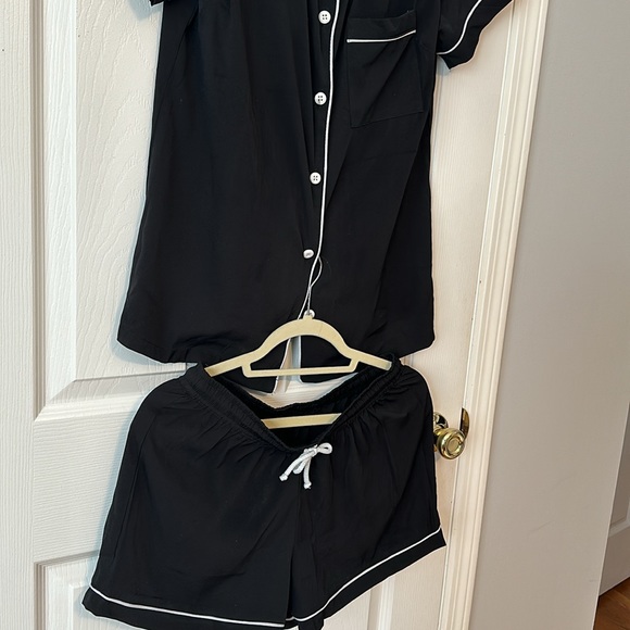 Wedding Day Bridesmaid- Getting ready pajamas - Picture 3 of 3